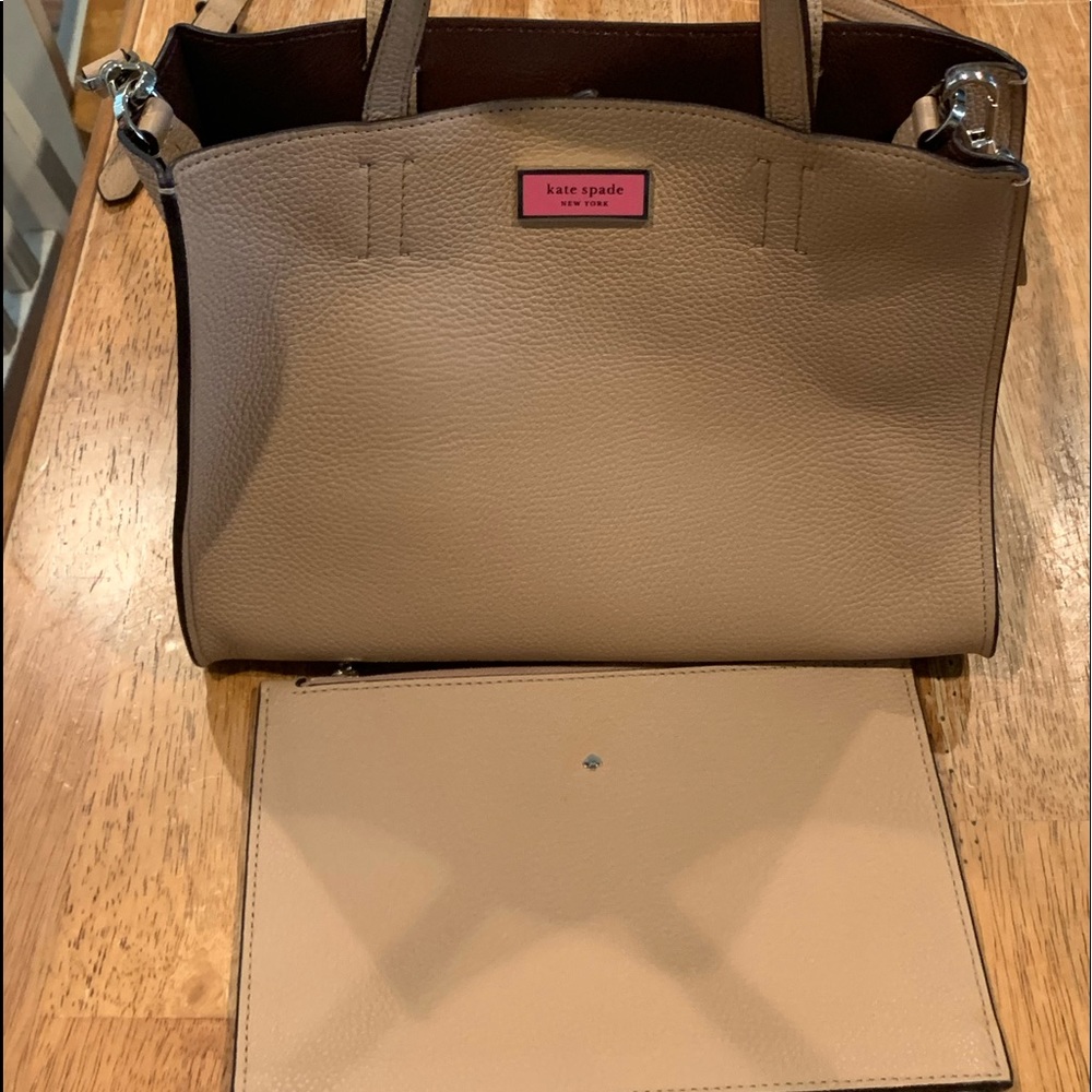 Kate Spade Handbag in excellent condition!